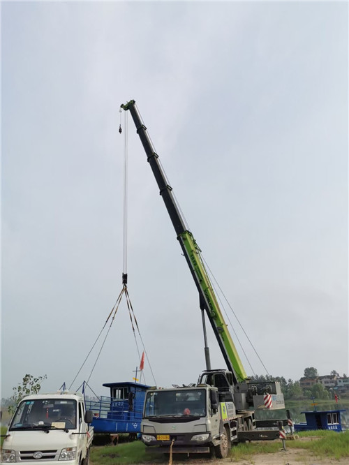 君山区桥梁建设吊装案例